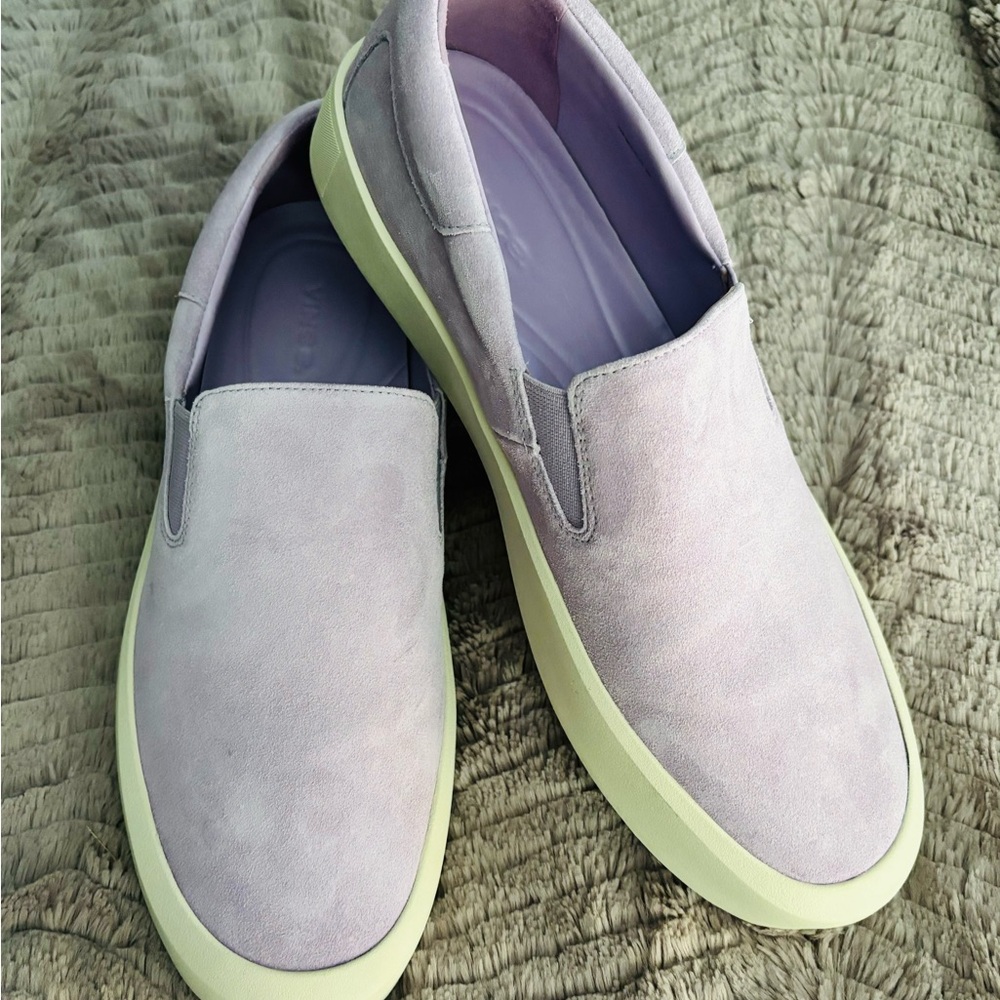 Vince Ginelle Violetta Sneaker Slip-on Purple Suede size 9 New in Box